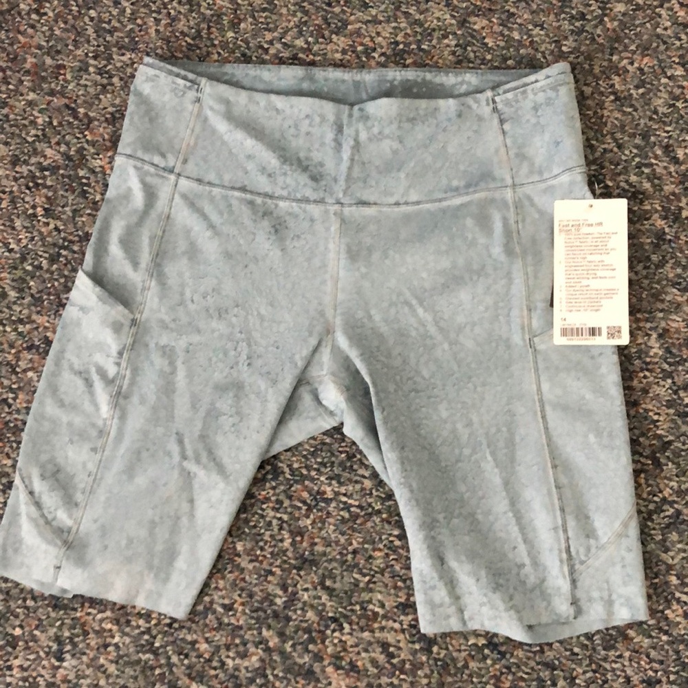 Lululemon spandex shorts